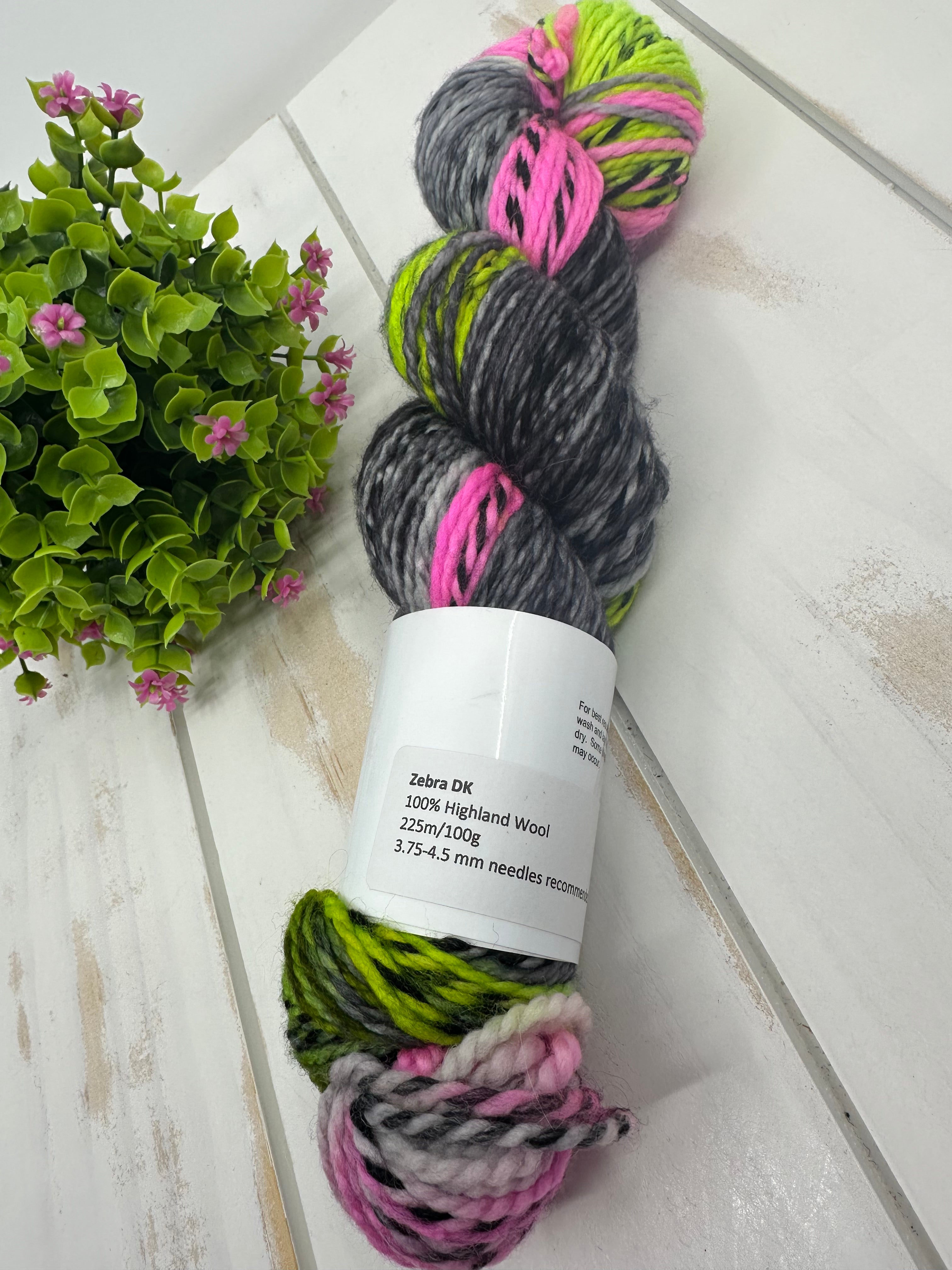 Neon Pop Grey Zebra DK