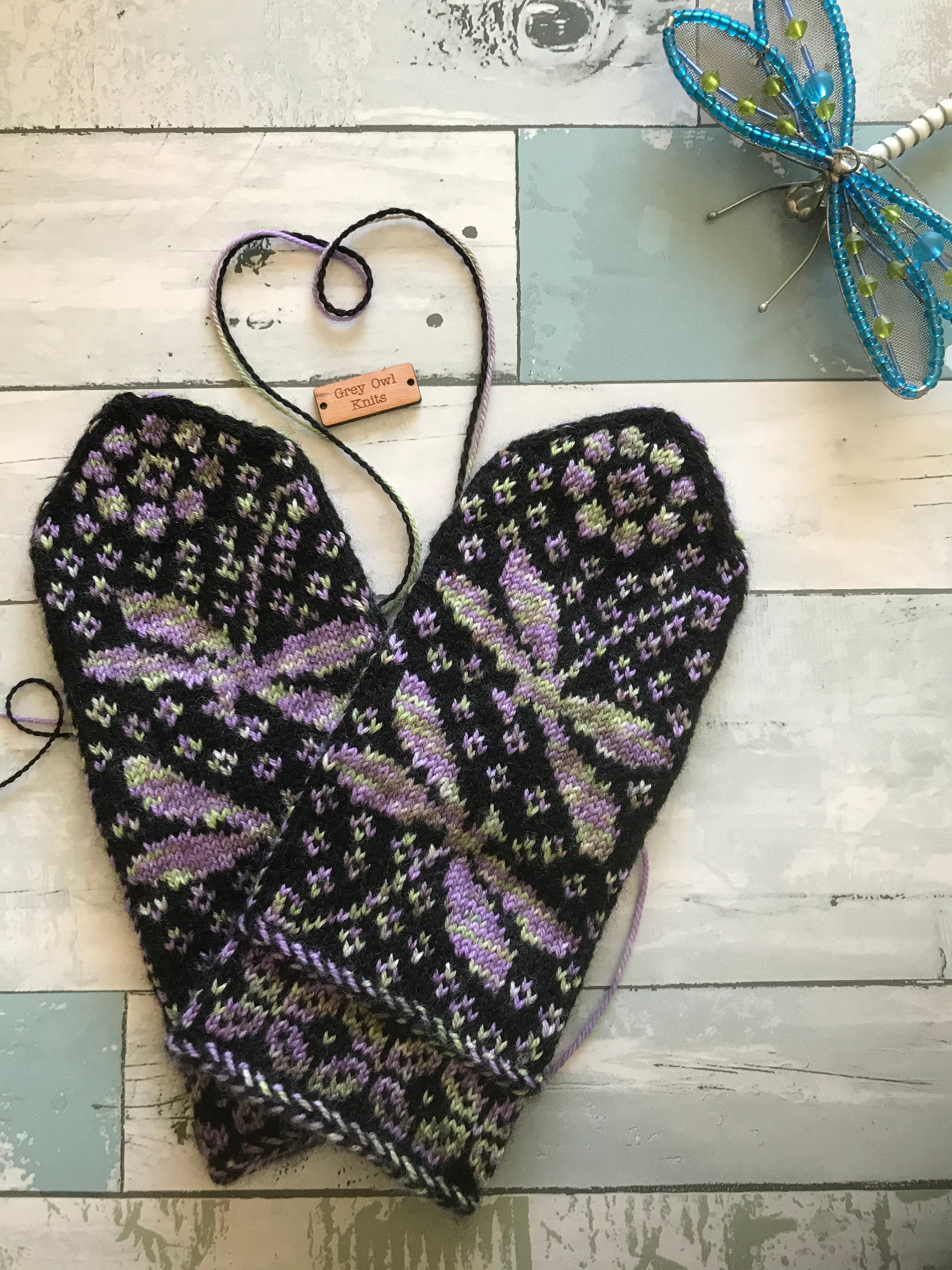 Yarn for Dragonfly Mitten Patterns